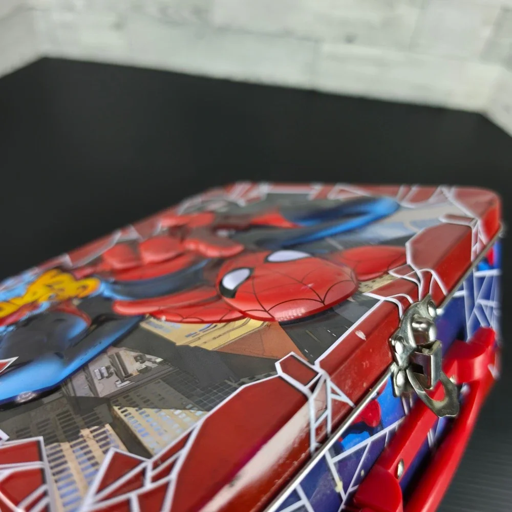 Marvel Spider-Man Go Spidey Embossed Metal Lunch Box Red Blue Tin 2013 Marvel